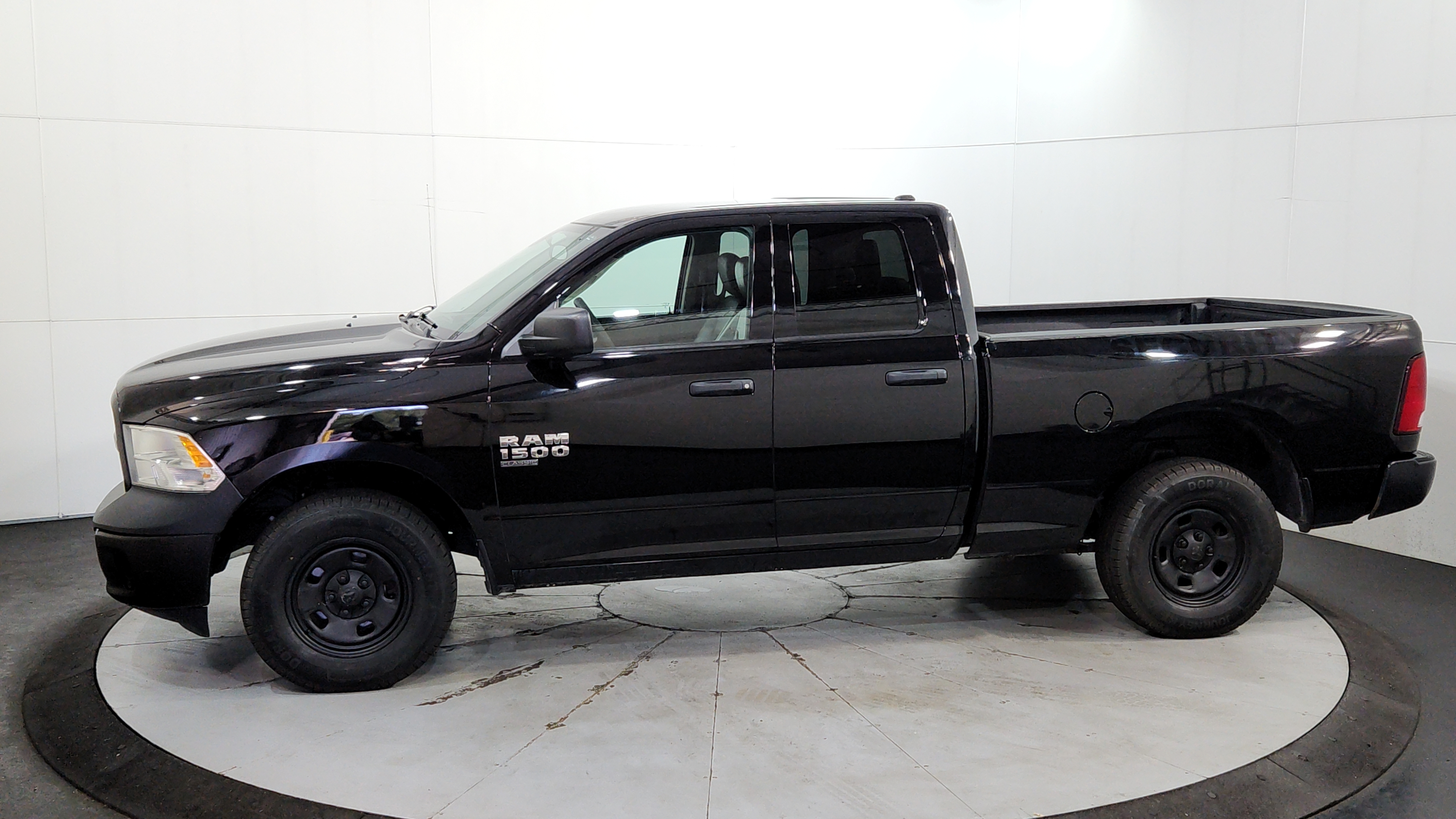 ram ram 1500 classic 2021 1C6RR7FG3MS566987 image ram ram 1500 classic 2021 1C6RR7FG3MS566987 image